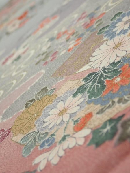 Photo4: 2M02z60  Japanese Kimono Silk  FABRIC Flowers Light gray 42.1x15.0 (4)