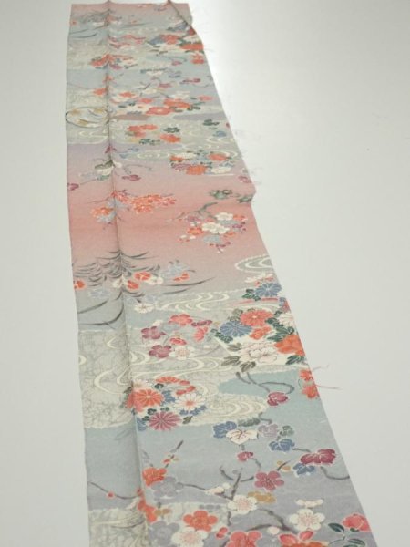 Photo3: 2M07z40  Japanese Kimono Silk  FABRIC Flowers Light gray 59.1x7.5 (3)