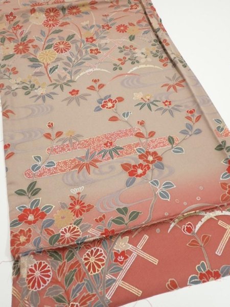 Photo2: 1F02z60  Japanese Kimono Silk  FABRIC Flowers Brown-Gray 44.9x14.4 (2)