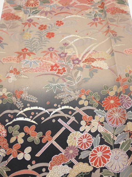 Photo1: 1F03z90  Japanese Kimono Silk  FABRIC Flowers Brown-Gray 67.7x14.4 (1)