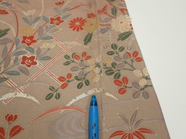 Photo9: 1F03z90  Japanese Kimono Silk  FABRIC Flowers Brown-Gray 67.7x14.4 (9)