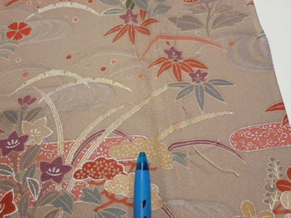 Photo6: 1F04z90  Japanese Kimono Silk  FABRIC Flowers Brown-Gray 68.1x14.4 (6)