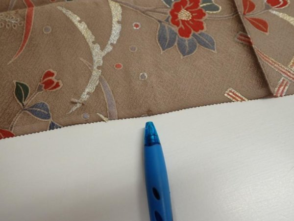 Photo7: 1F05z90  Japanese Kimono Silk  FABRIC Flowers Brown-Gray 68.5x14.4 (7)