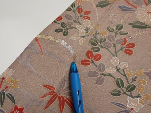 Photo9: 1F05z90  Japanese Kimono Silk  FABRIC Flowers Brown-Gray 68.5x14.4 (9)