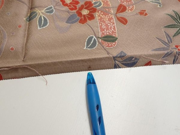 Photo9: 1F06z90  Japanese Kimono Silk  FABRIC Flowers Brown-Gray 68.9x14.4 (9)