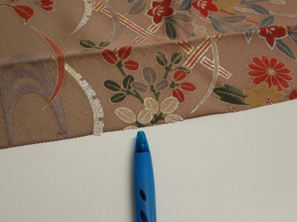 Photo6: 1F10z30  Japanese Kimono Silk  FABRIC Flowers Brown-Gray 40.9x7.1 (6)