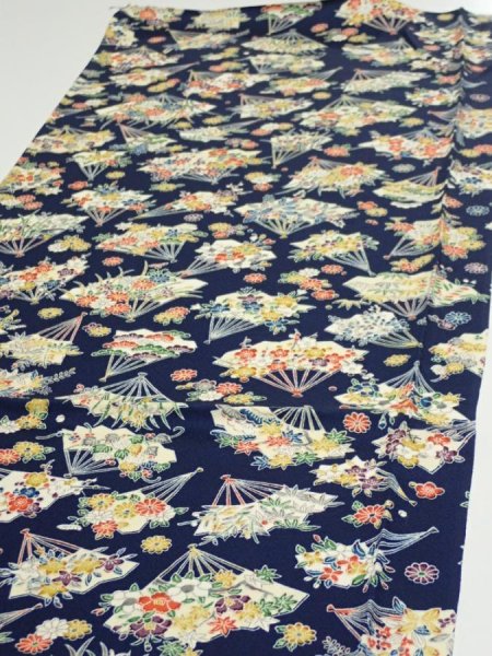 Photo3: 1E02z70  Japanese Kimono Silk  FABRIC Folding fan Dark navy 45.7x14.6 (3)