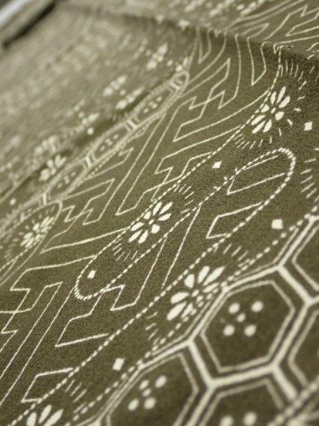 Photo5: 1A09z50  Japanese Kimono Silk  FABRIC Egasumi Dark olive 80.3x6.7 (5)