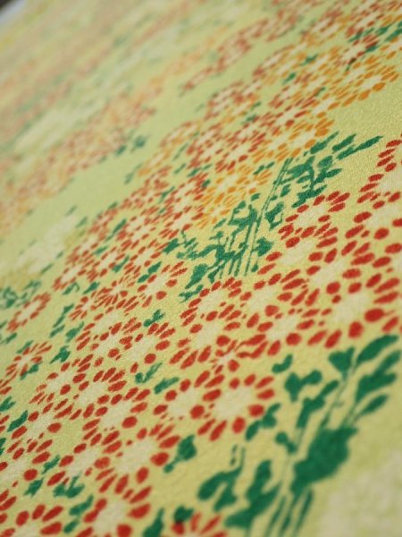 Photo4: 1A06z90  Japanese Kimono Silk  FABRIC Flowers Lime-Yellow 60.6x14.4 (4)