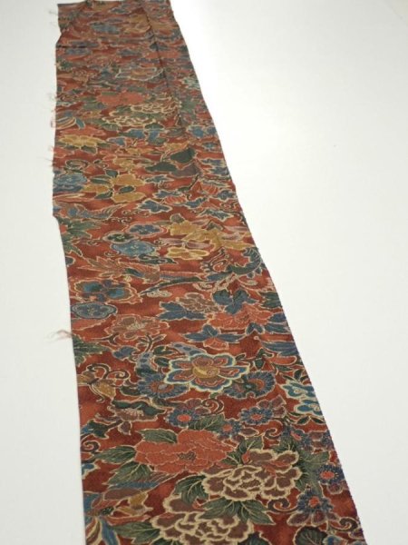 Photo3: 1A08z50  Japanese Kimono Crepe Silk  FABRIC Flowers Red-Brown 63.4x7.3 (3)