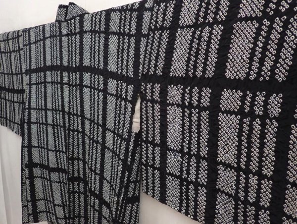 Photo2: 6416T03z490 Vintage Japanese Kimono Silk SHIBORI HAORI  Black (2)