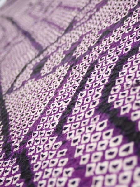 Photo4: 1B03z70  Japanese Kimono Silk SHIBORI FABRIC Wave Dark purple 61.0x14.6 (4)