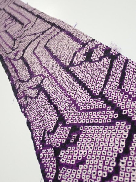 Photo1: 1B08z40  Japanese Kimono Silk SHIBORI FABRIC Wave Dark purple 56.3x7.5 (1)
