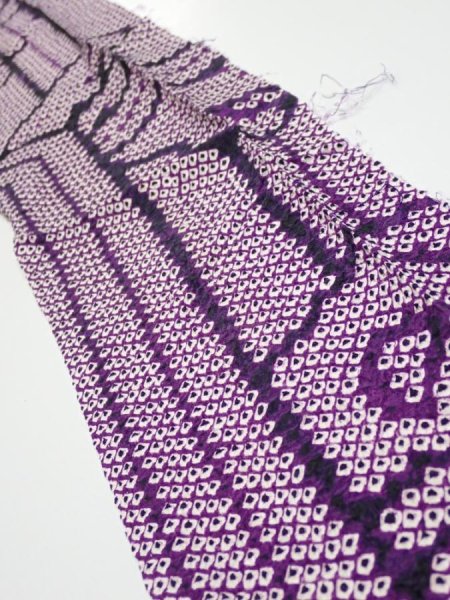 Photo2: 1B10z20  Japanese Kimono Silk SHIBORI FABRIC Wave Dark purple 37.0x6.9 (2)