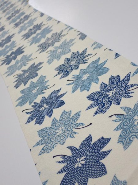 Photo1: 1B03z40  Japanese Kimono Silk  FABRIC Flower Oyster White 53.1x6.9 (1)