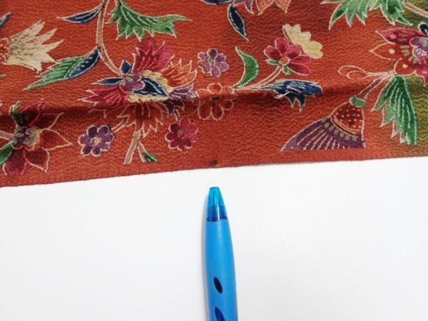 Photo6: 1B01z70  Japanese Kimono Crepe Silk  FABRIC Karahana Red-Brown 41.3x14.6 (6)