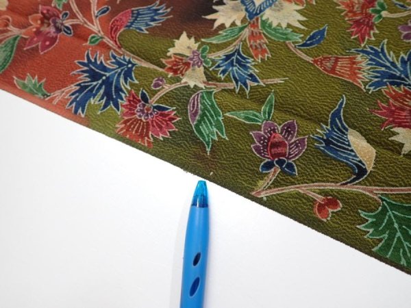 Photo6: 1B03z100  Japanese Kimono Crepe Silk  FABRIC Karahana Red-Brown 66.5x14.6 (6)