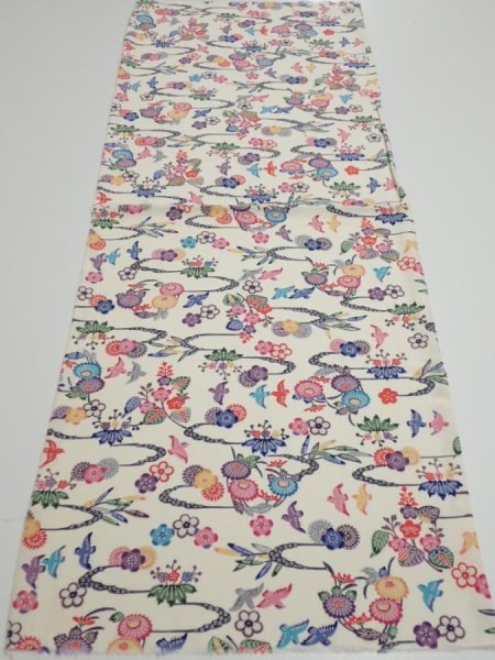 Photo5: 1B01z50  Japanese Kimono Silk  FABRIC Flowers Off-white 35.4x14.6 (5)