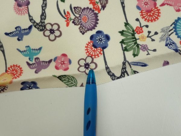 Photo6: 1B01z50  Japanese Kimono Silk  FABRIC Flowers Off-white 35.4x14.6 (6)