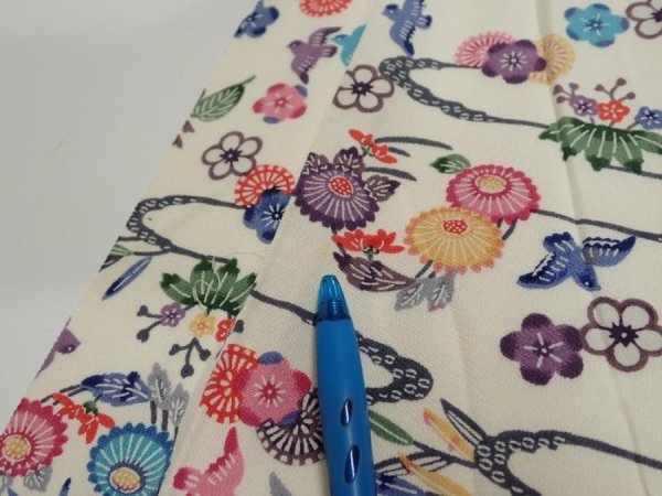 Photo7: 1B02z90  Japanese Kimono Silk  FABRIC Flowers Off-white 64.6x14.6 (7)