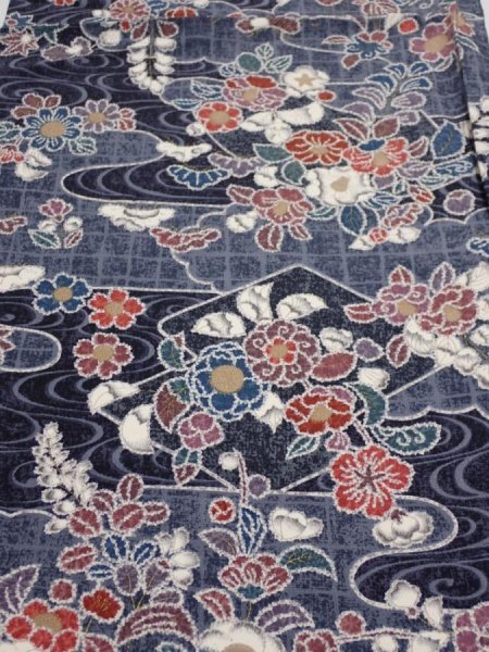 Photo1: 1i01z60  Japanese Kimono Silk  FABRIC Flowers Dark navy 40.2x14.6 (1)