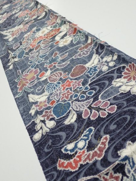 Photo1: 1i07z40  Japanese Kimono Silk  FABRIC Flowers Dark navy 58.7x7.5 (1)