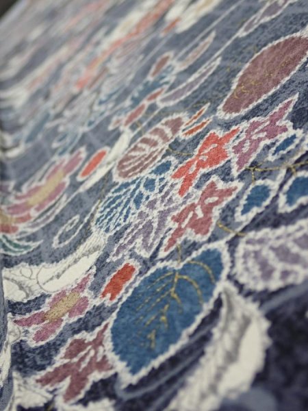 Photo4: 1i08z40  Japanese Kimono Silk  FABRIC Flowers Dark navy 58.7x7.7 (4)