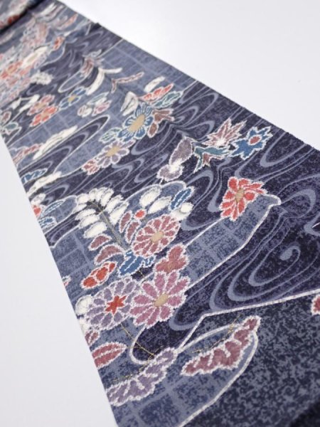 Photo1: 1i09z50  Japanese Kimono Silk  FABRIC Flowers Dark navy 79.5x6.7 (1)