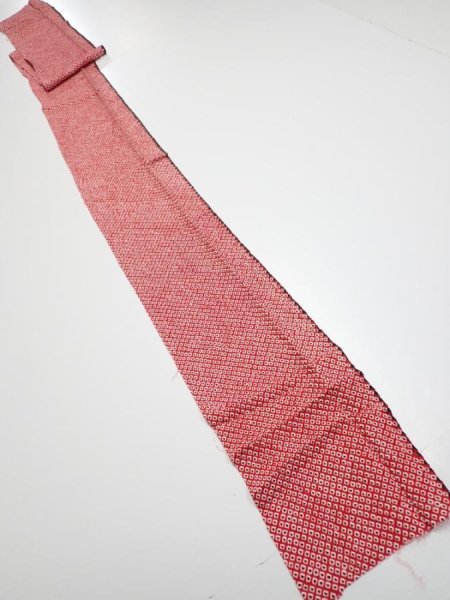 Photo5: 1i09z50  Japanese Kimono Silk SHIBORI FABRIC  Red Off-white 86.6x6.7 (5)