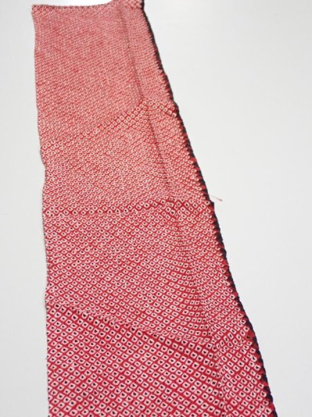 Photo4: 1i10z30  Japanese Kimono Silk SHIBORI FABRIC  Red Off-white 38.6x6.7 (4)
