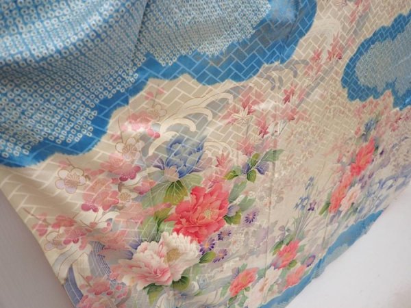 Photo3: 6430T14z1230 Vintage Japanese Kimono Silk FURISODE Flowers Off-white (3)