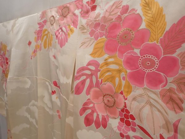 Photo2: 6519T14z840 Vintage Japanese Kimono Silk TSUKESAGE Flowers Off-white (2)