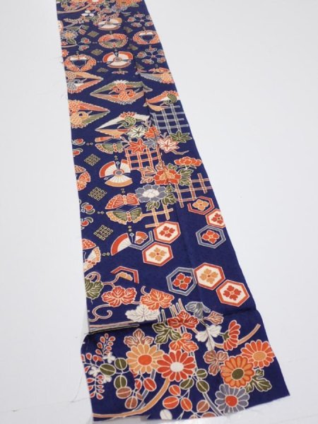 Photo2: 1D09z60  Japanese Kimono Silk  FABRIC Crane Navy 82.7x7.1 (2)