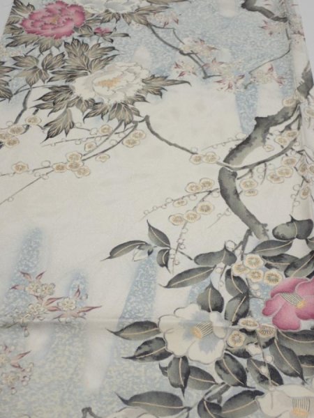 Photo1: 3B01z70  Japanese Kimono Silk  FABRIC Flowers Off-white 47.2x14.4 (1)