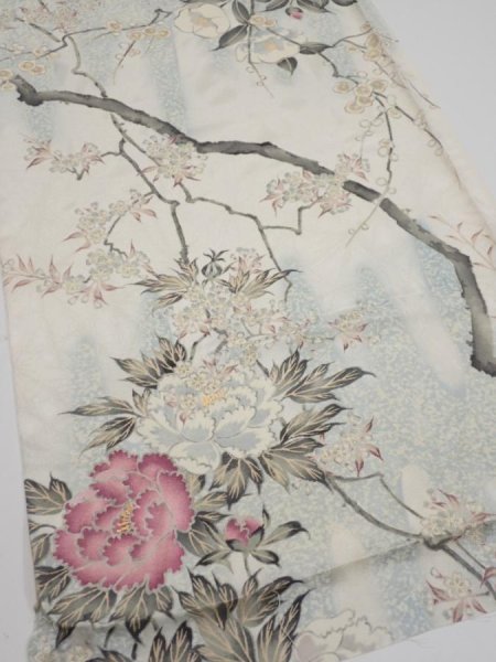 Photo2: 3B01z70  Japanese Kimono Silk  FABRIC Flowers Off-white 47.2x14.4 (2)