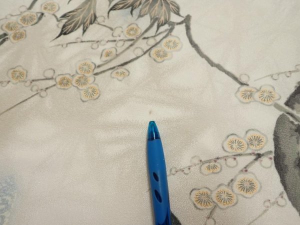 Photo6: 3B01z70  Japanese Kimono Silk  FABRIC Flowers Off-white 47.2x14.4 (6)