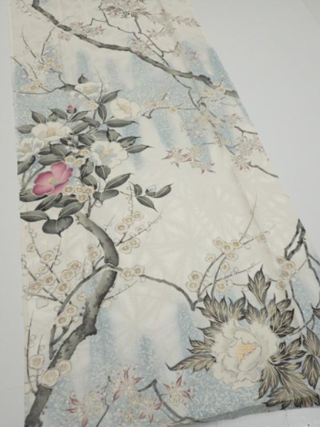 Photo2: 3B03z90  Japanese Kimono Silk  FABRIC Flowers Off-white 67.7x14.4 (2)