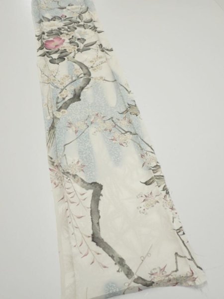 Photo2: 3B07z40  Japanese Kimono Silk  FABRIC Flowers Off-white 59.4x7.5 (2)