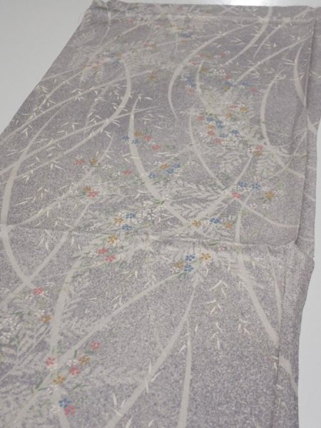 Photo3: 3B02z60  Japanese Kimono Silk  FABRIC Flower Light lavender gray 42.5x14.2 (3)
