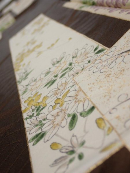 Photo3: 3F03z90  Japanese Kimono Silk  FABRIC Flowers Dark brown 66.1x14.6 (3)