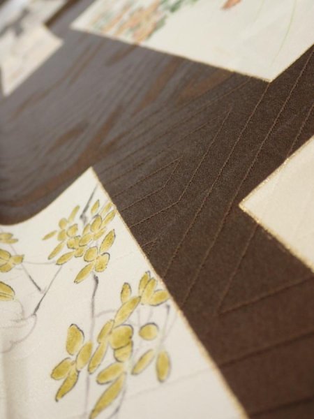 Photo2: 3F07z40  Japanese Kimono Silk  FABRIC Flowers Dark brown 62.6x7.3 (2)