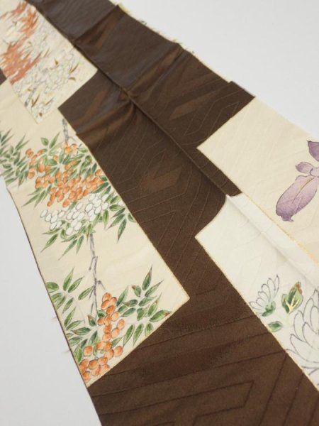 Photo2: 3F10z30  Japanese Kimono Silk  FABRIC Flowers Dark brown 35.4x7.1 (2)