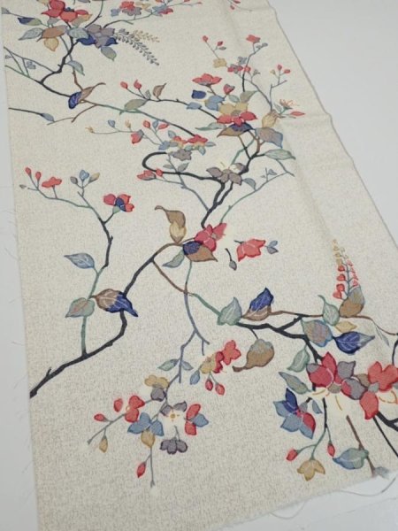 Photo2: 3E04z60  Japanese Kimono Silk  FABRIC Flower Off-white 44.5x14.6 (2)