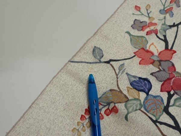 Photo7: 3E05z80  Japanese Kimono Silk  FABRIC Flower Off-white 65.4x14.6 (7)