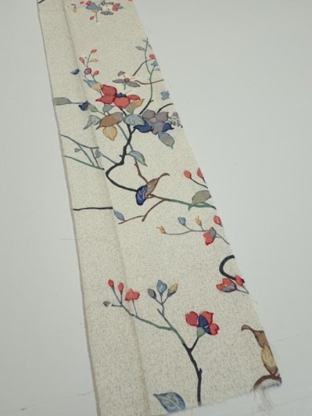 Photo2: 3E08z40  Japanese Kimono Silk  FABRIC Flower Off-white 63.0x7.1 (2)