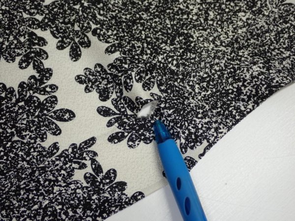 Photo6: 1W01z60  Japanese Kimono Silk  FABRIC Flower Black 42.5x14.8 (6)