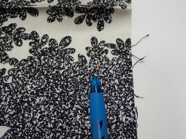 Photo6: 1W04z90  Japanese Kimono Silk  FABRIC Flower Black 63.0x14.8 (6)