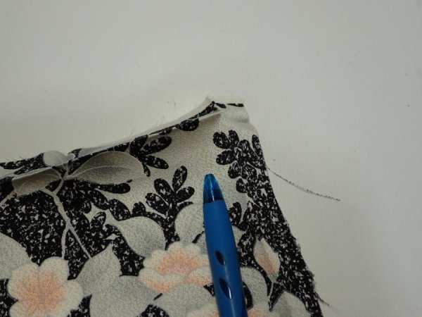 Photo6: 1W09z30  Japanese Kimono Silk  FABRIC Flower Black 36.2x7.3 (6)