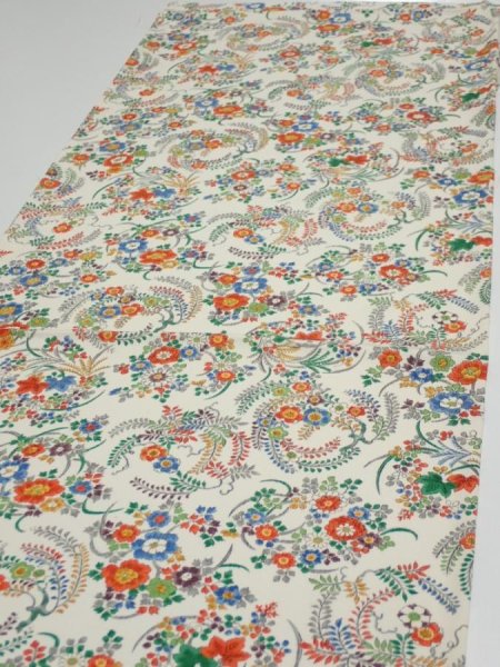 Photo3: 1W01z60  Japanese Kimono Silk  FABRIC Flowers Off-white 44.1x14.4 (3)