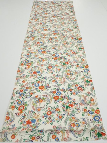 Photo5: 1W02z60  Japanese Kimono Silk  FABRIC Flowers Off-white 44.1x14.4 (5)